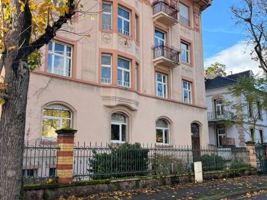 Appartement à louer 1 430 € 7 pièces 5 chambres 201 m² 1er étage Sud Colmar 68000