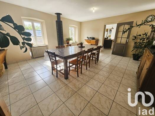 Maison à vendre 242 000 € 5 pièces 3 chambres 150 m² Aydat 63970