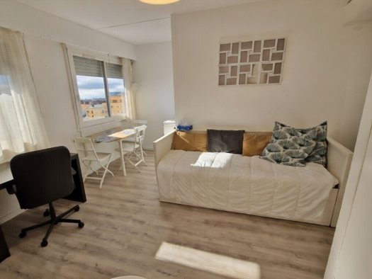 Appartement à louer 980 € 1 pièce 23 m² Étage 8/9 disponible dès maintenant Dispensaire Montrouge 92120