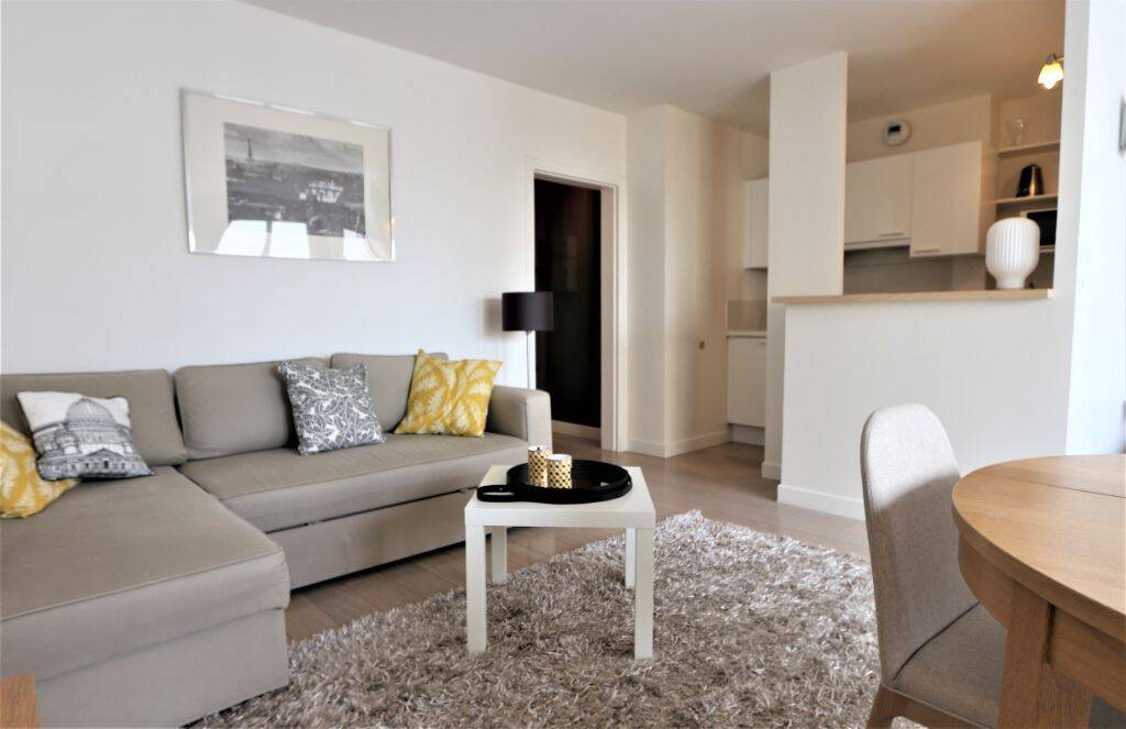 Appartement 2 pièces 39 m² · à Paris 7ème Arrondissement · 39,3 m² · 1 834 €/mois