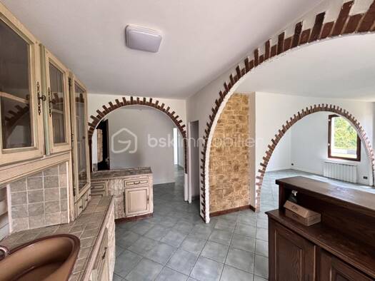 Appartement à vendre 168 000 € 4 pièces 2 chambres 83,8 m² Étage 1/3 Culoz 01350