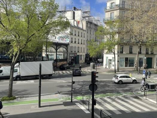 Appartement à vendre - Première occupation 865 000 € 5 pièces 4 chambres 100 m² Étage 1/6 Saint Vincent de Paul-Lariboisière Paris 10ème arrondissement 75010