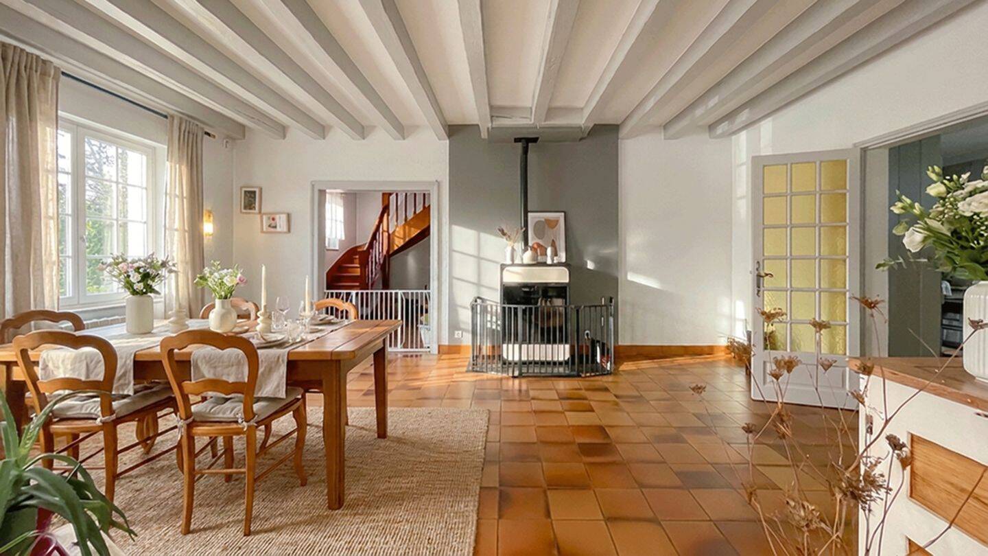 Maison 7 pièces 180 m² · à La Bazoge · 180,2 m² · 1 200 €