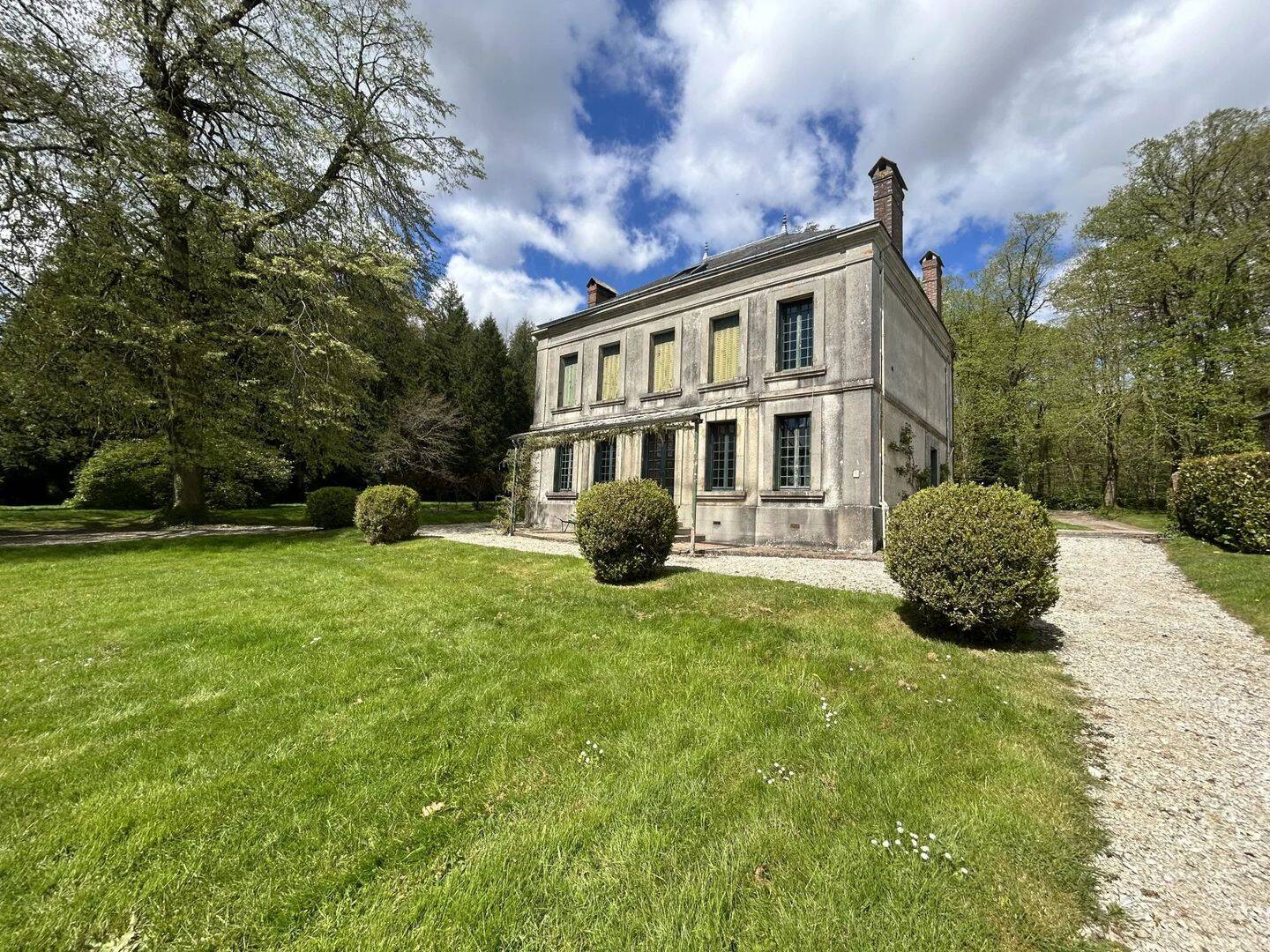 Maison 7 pièces 202 m² · à Tourouvre au Perche · 202 m² · 1 055 000 €