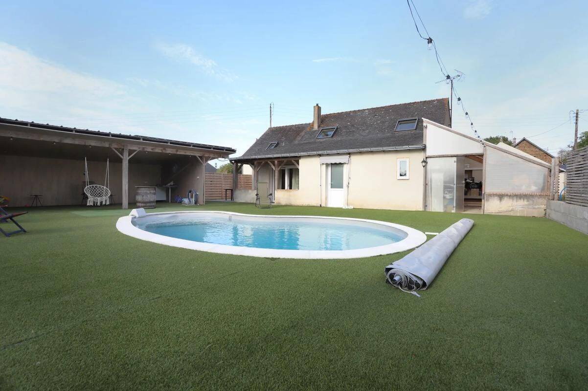 Maison 10 pièces 158 m² · à Le Pin · 158 m² · 325 000 €