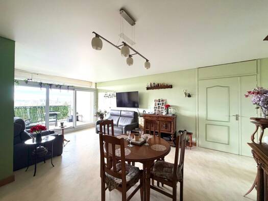 Appartement à vendre 229 000 € 4 pièces 3 chambres 99 m² Étage 7/7 Beaumont Croix 59170