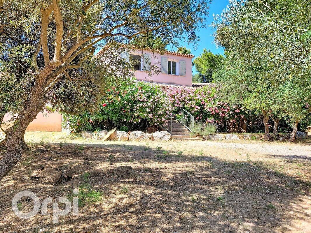 Maison 5 pièces 136 m² · à La Cadière-d'Azur · 136 m² · 750 000 €