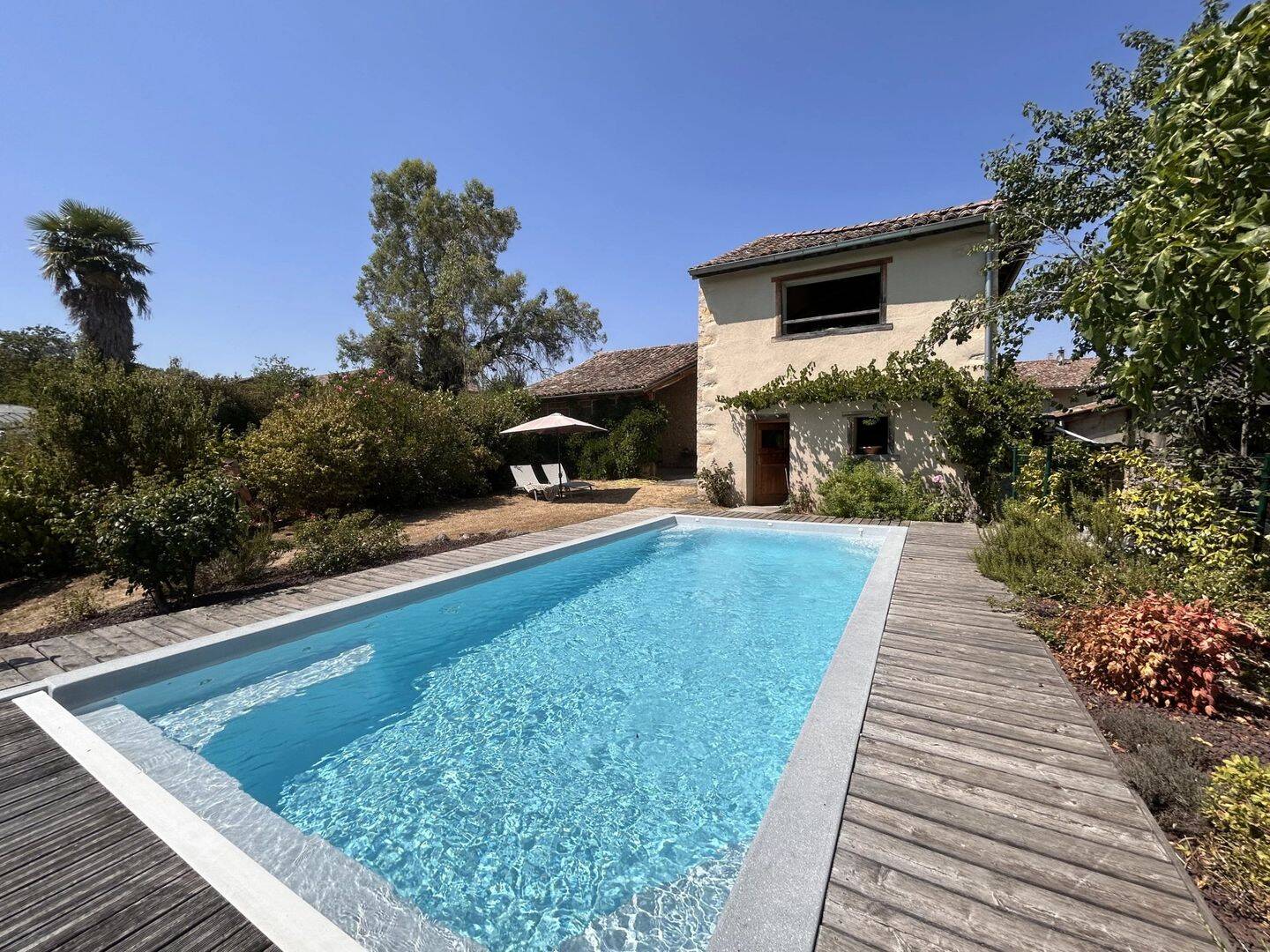 Maison 9 pièces 235 m² · à Auzas · 235 m² · 399 500 €