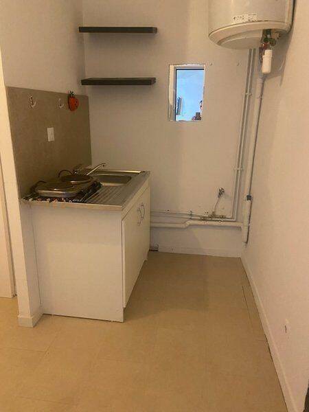Appartement 1 pièce 12 m² · à Marseille 14ème Arrondissement · 12 m² · 340 €/mois