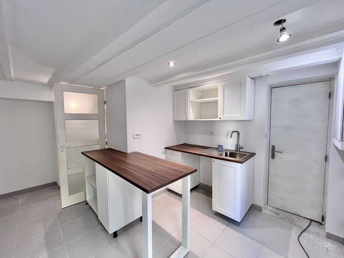 Appartement 1 pièce 18 m² · à Aix-en-Provence · 18,4 m² · 119 000 €