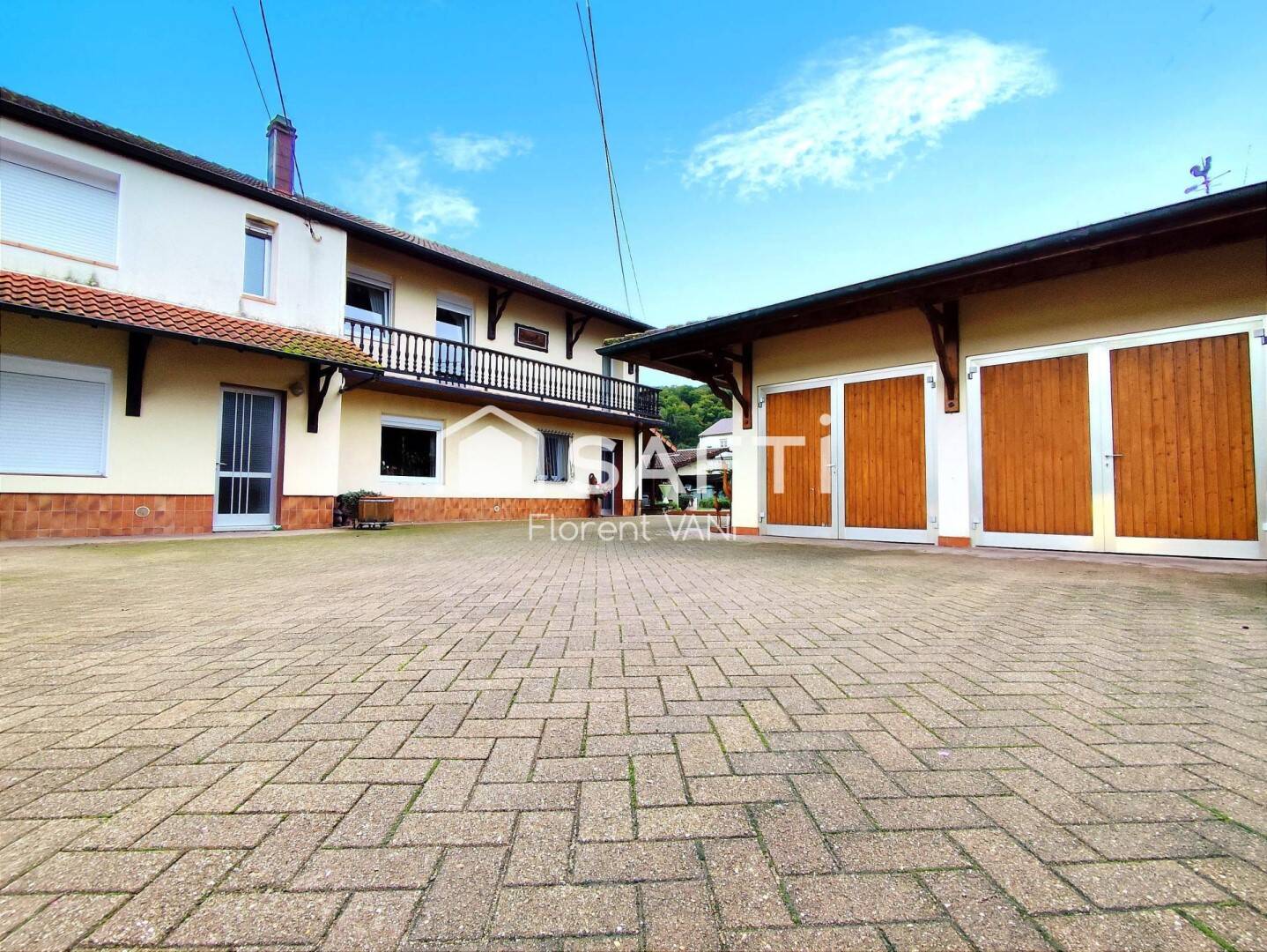 Maison 12 pièces 230 m² · à Dalem · 230 m² · 199 000 €