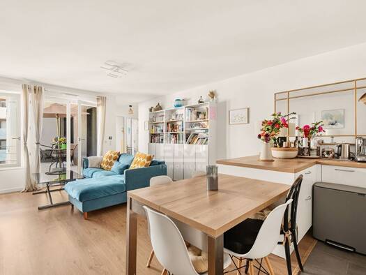 Appartement à vendre 375 000 € 3 pièces 2 chambres 69 m² Étage 5/10 Meudon la Forêt Sud Meudon 92360
