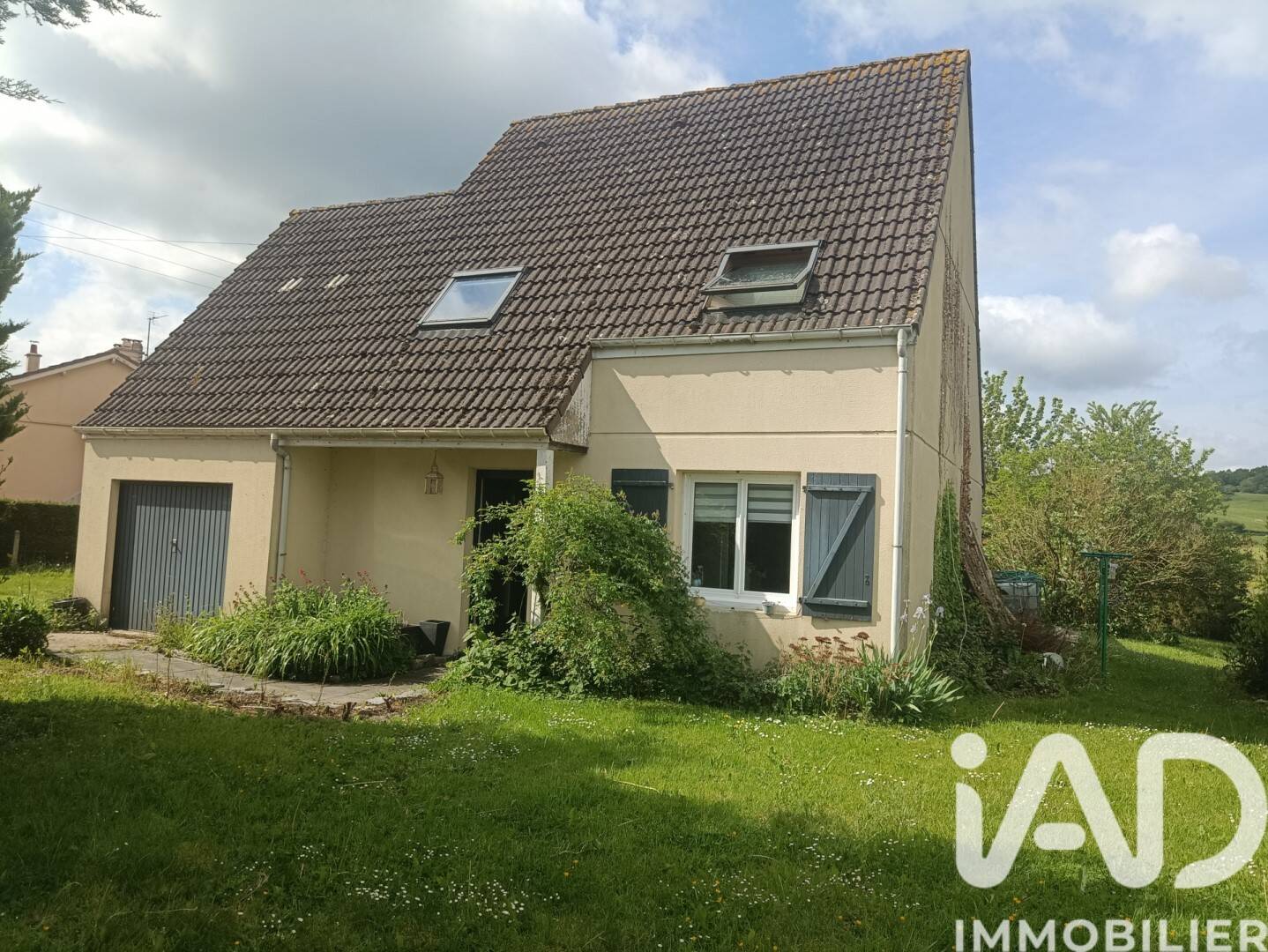 Maison 4 pièces 101 m² · à Neuville-Ferrières · 100,5 m² · 175 000 €