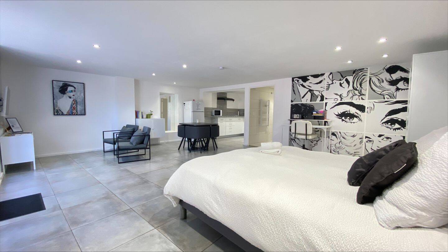 Appartement 1 pièce 42 m² · à Fréjus · 41,8 m² · 116 600 €