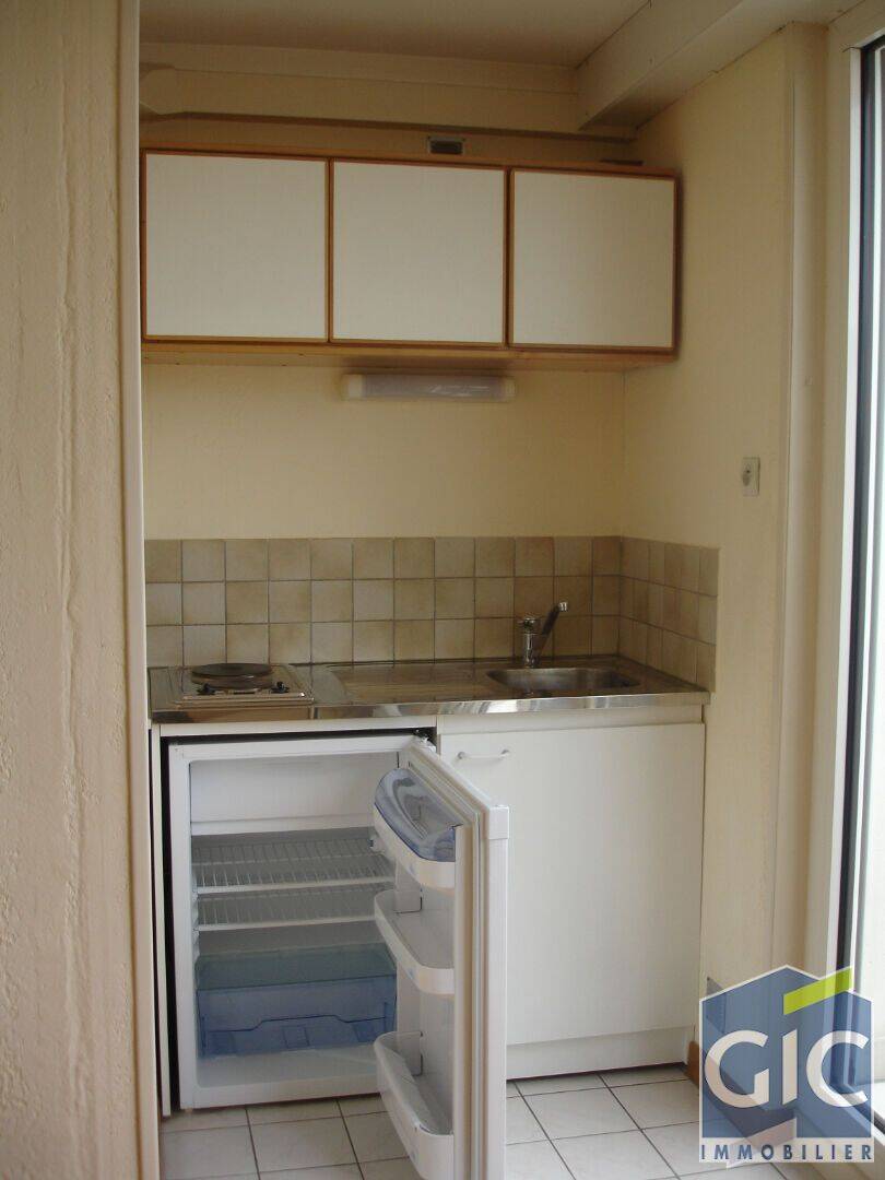 Appartement 1 pièce 17 m² · à Caen · 17,3 m² · 425 €