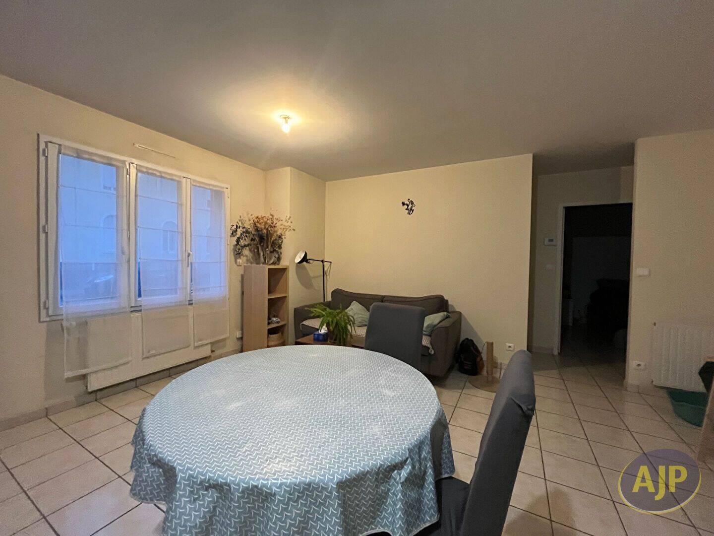 Appartement 3 pièces 60 m² · à Cholet · 60,3 m² · 649 €