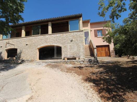 Maison à vendre 860 000 € 5 pièces 4 chambres 177 m² 5 000 m² de terrain Saint-Saturnin-lès-Apt 84490