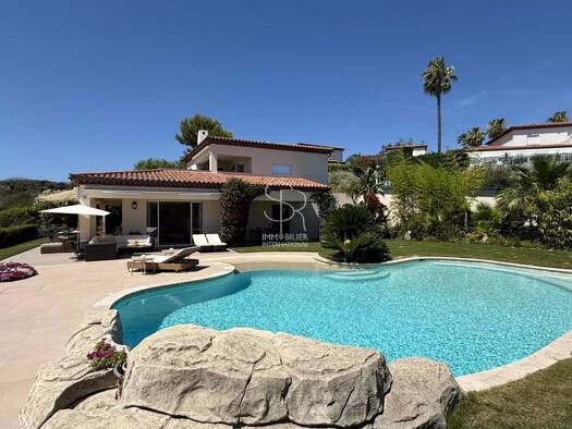 Villa à vendre 2 850 000 € 5 pièces 3 chambres 140 m² 1 070 m² de terrain Vaug Villeneuve-Loubet 06270