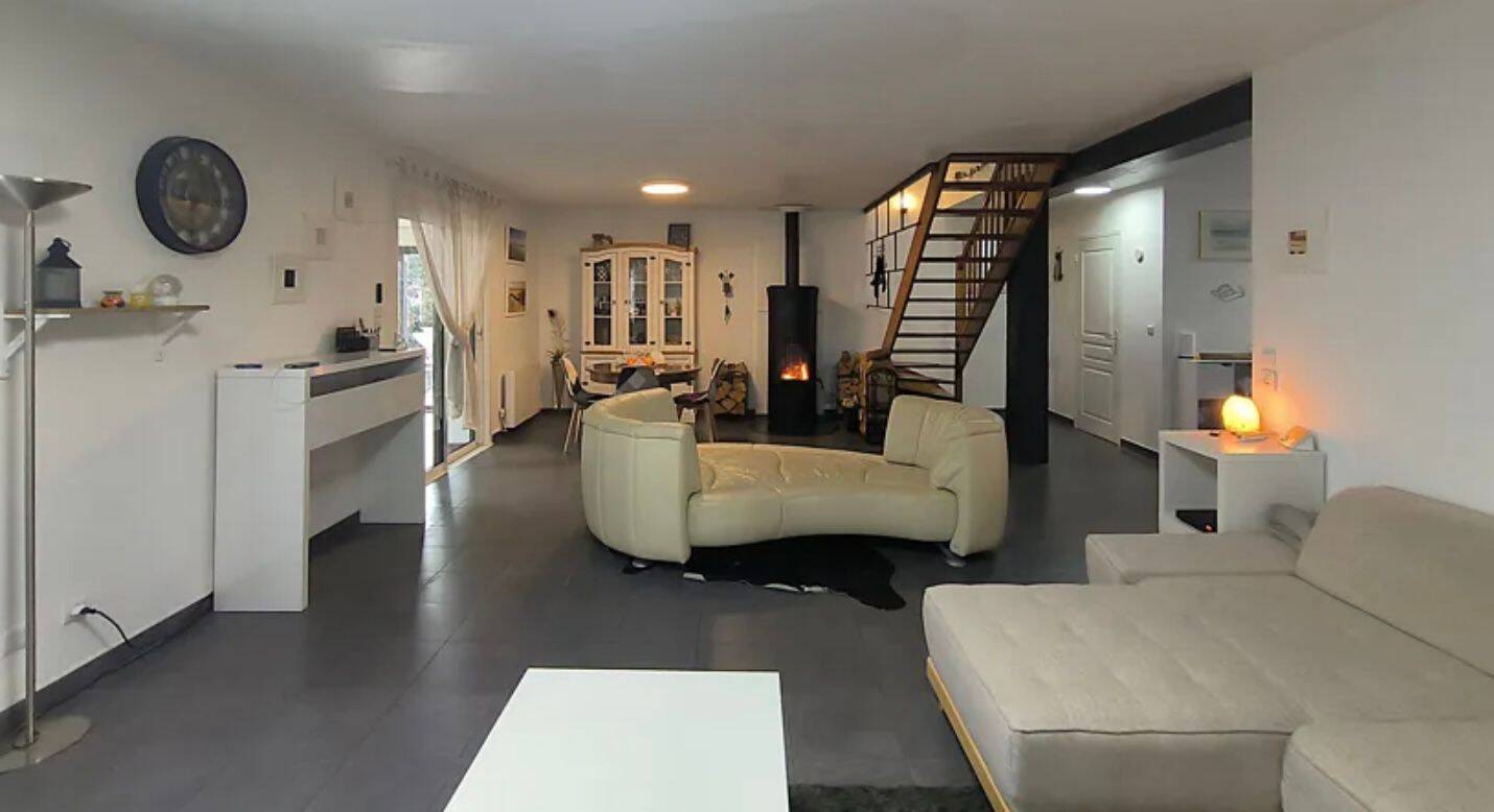 Maison 5 pièces 138 m² · à Sergy · 138 m² · 695 000 €
