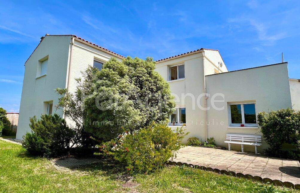 Maison 6 pièces 177 m² · à Royan · 177 m² · 428 400 €