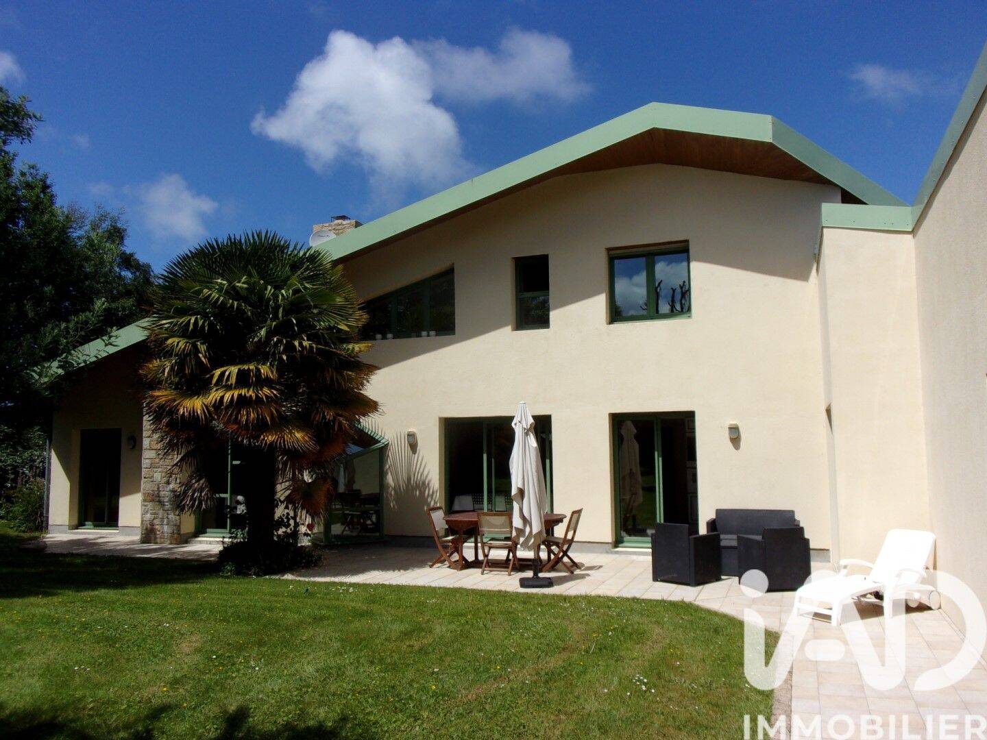 Maison 9 pièces 234 m² · à Landéda · 234 m² · 896 000 €