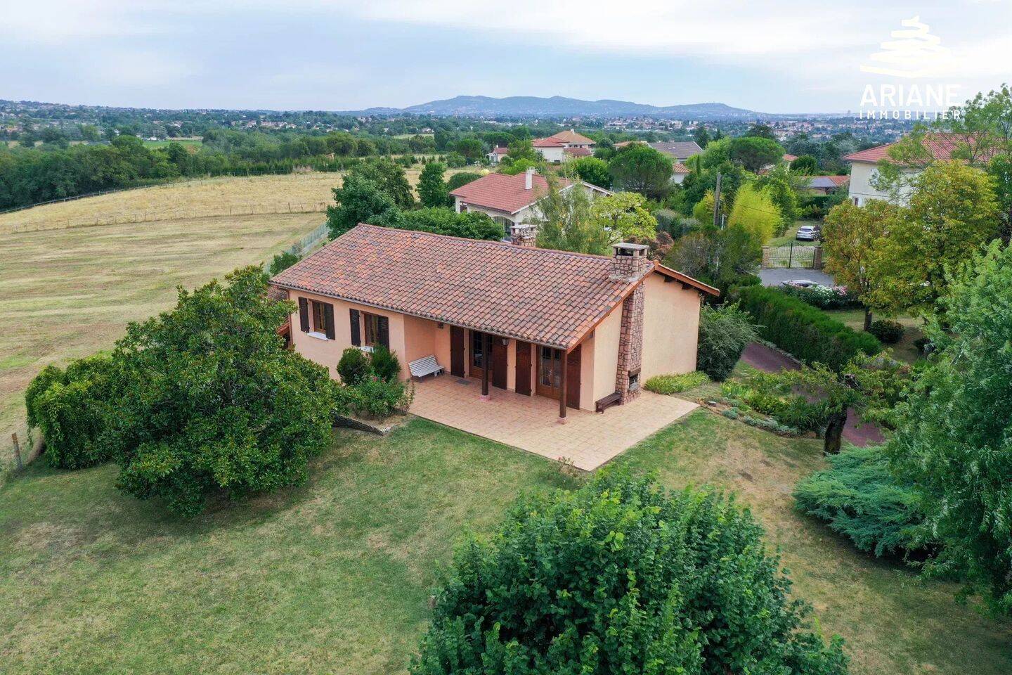 Maison 6 pièces 138 m² · à Brindas · 138 m² · 799 000 €