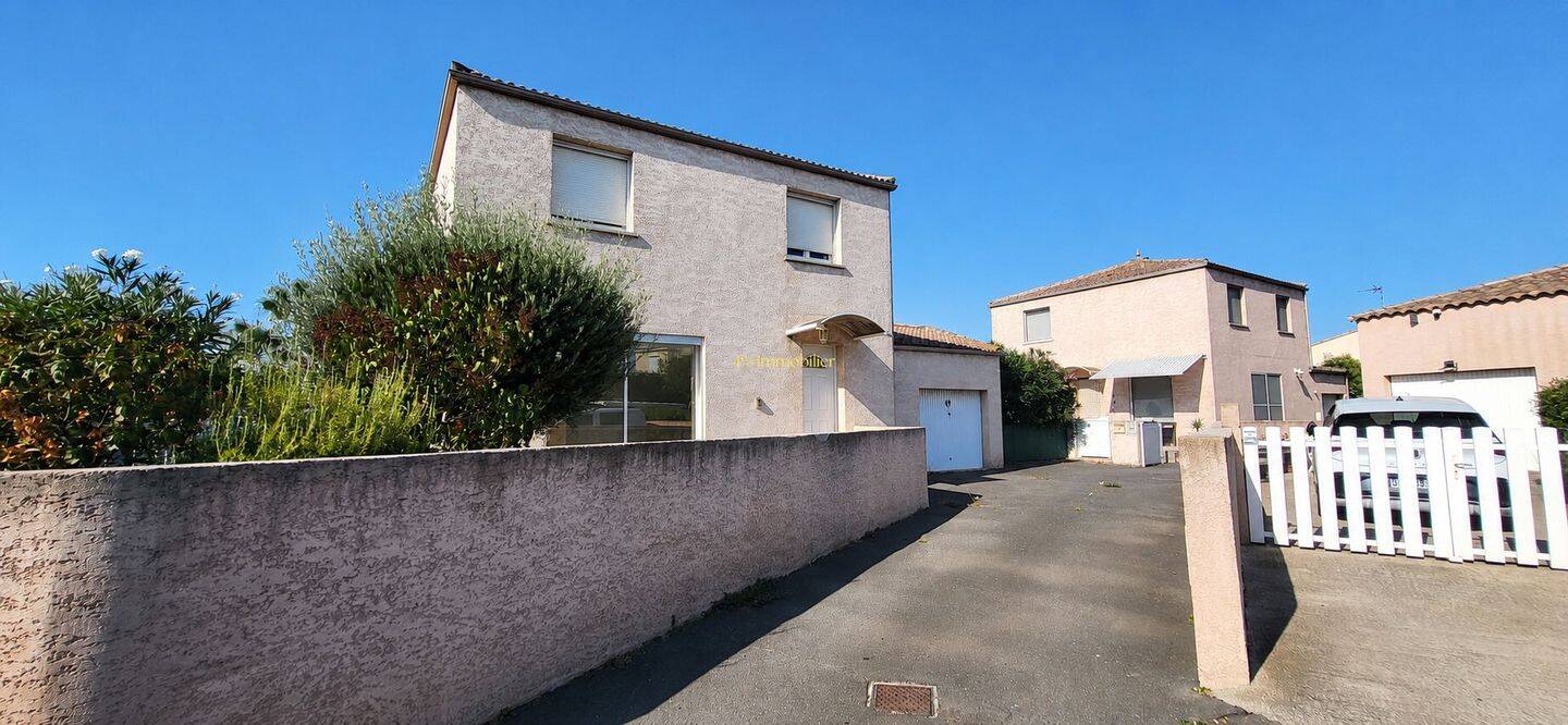 Maison 4 pièces 107 m² · à Agde · 106,6 m² · 1 235 €
