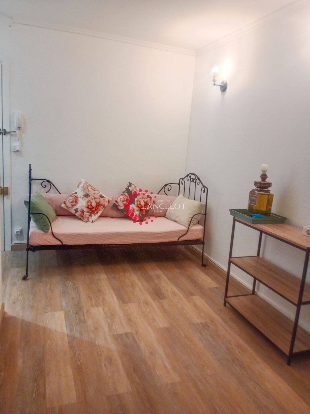 Appartement 2 pièces 32 m² · à Sainte-Foy-lès-Lyon · 32 m² · 708 €
