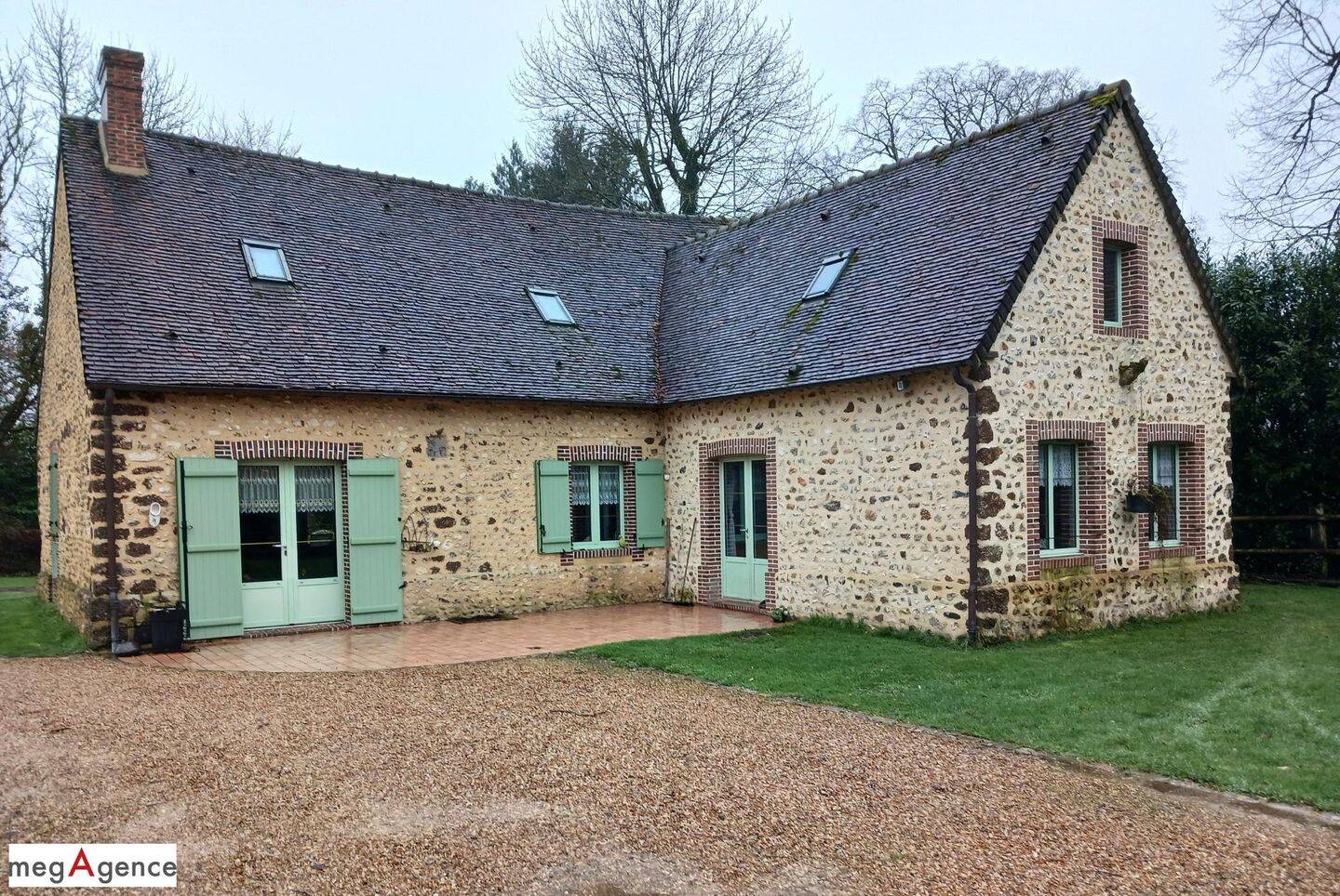 Maison 10 pièces 235 m² · à Longny les Villages · 235 m² · 550 000 €