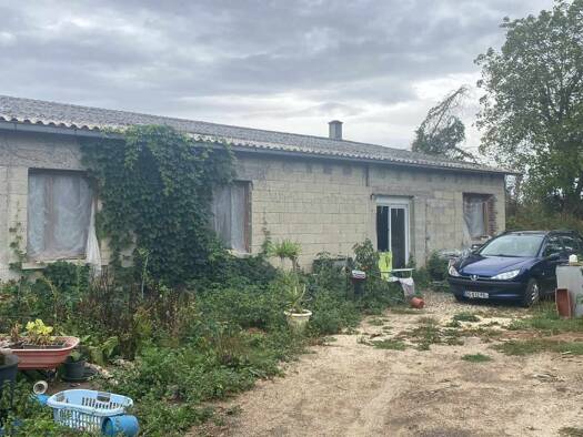 Maison à vendre 131 000 € 1 pièce 120 m² 6 000 m² de terrain Blérancourt 02300