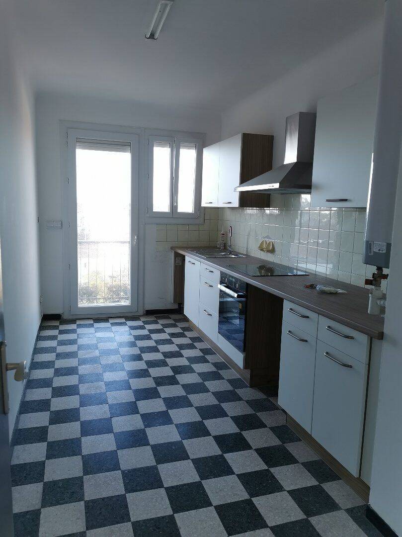 Appartement 4 pièces 91 m² · à Béziers · 91 m² · 137 000 €