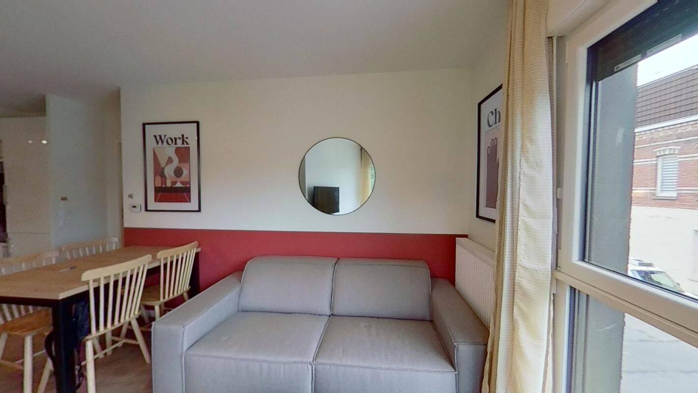5 pièces 81 m² · à Lille · 81 m² · 495 €