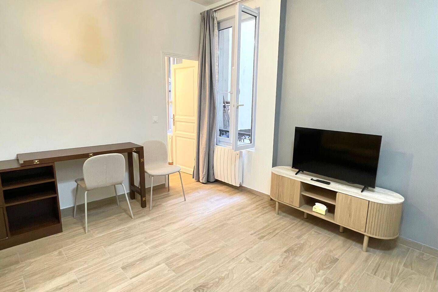 Appartement 2 pièces 30 m² · à Paris 17ème Arrondissement · 30 m² · 2 584 €/mois