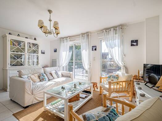 Appartement à vendre 296 800 € 3 pièces 2 chambres 64 m² Étage 1/2 Le Croisic 44490