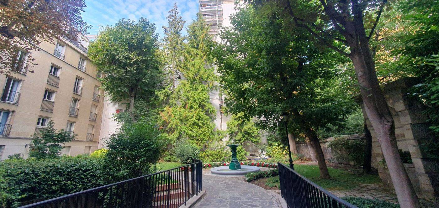 Appartement 1 pièce 25 m² · à Paris 7ème Arrondissement · 25 m² · 1 100 €/mois