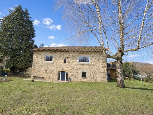 Maison à vendre 169 000 € 3 pièces 1 chambre 106 m² 598 m² de terrain Sousceyrac-en-Quercy 46190