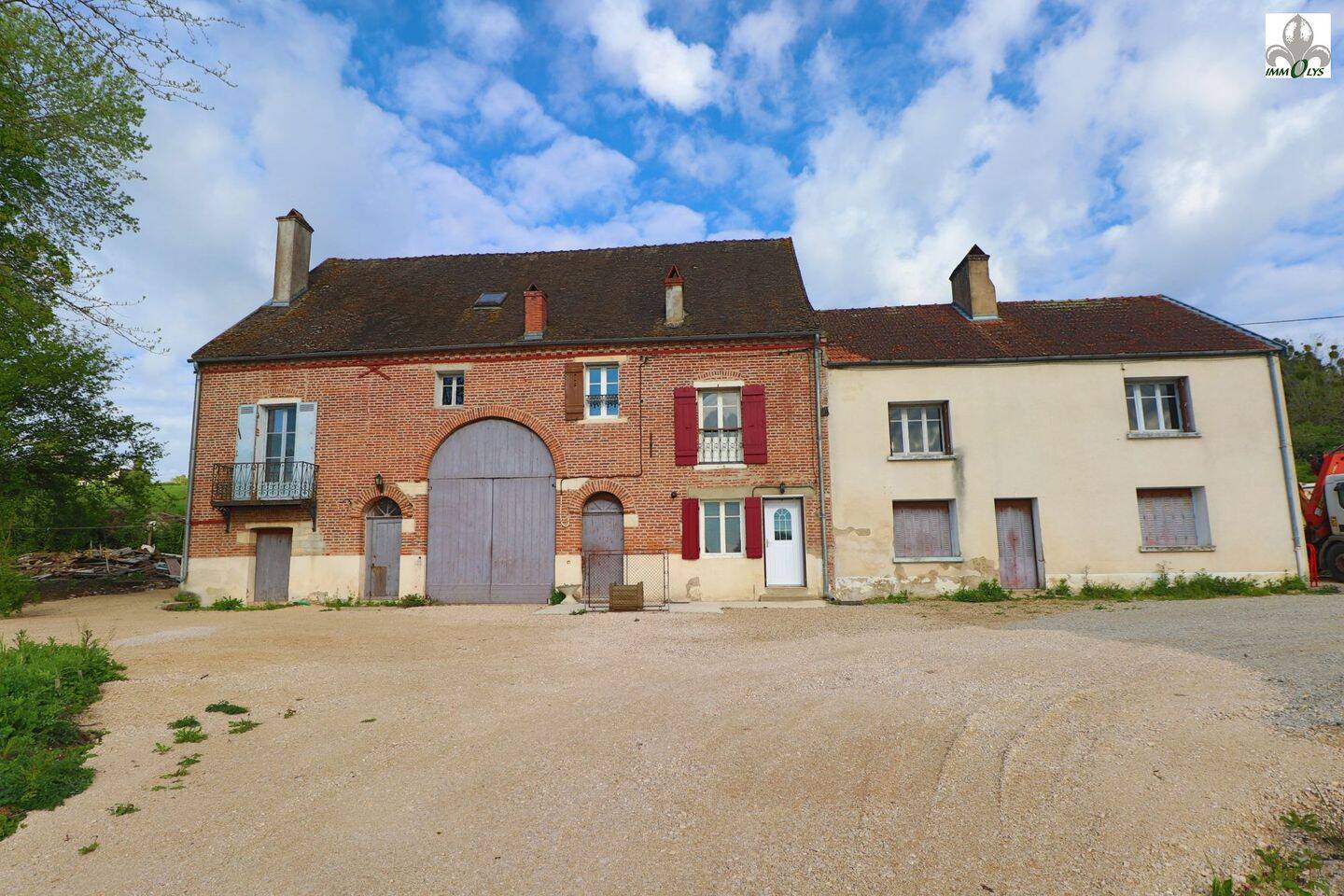 Maison 8 pièces 336 m² · à Labergement-lès-Seurre · 336 m² · 168 000 €