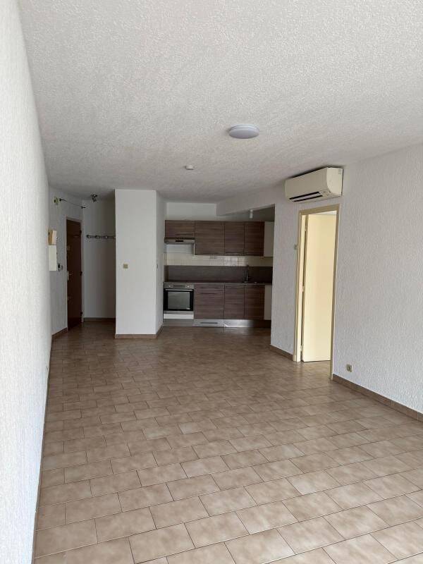 Appartement 2 pièces 48 m² · à Sanary-sur-Mer · 48 m² · 803 €
