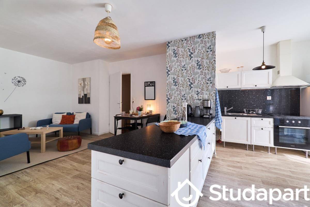 1 pièce 10 m² · à Reims · 10 m² · 570 €