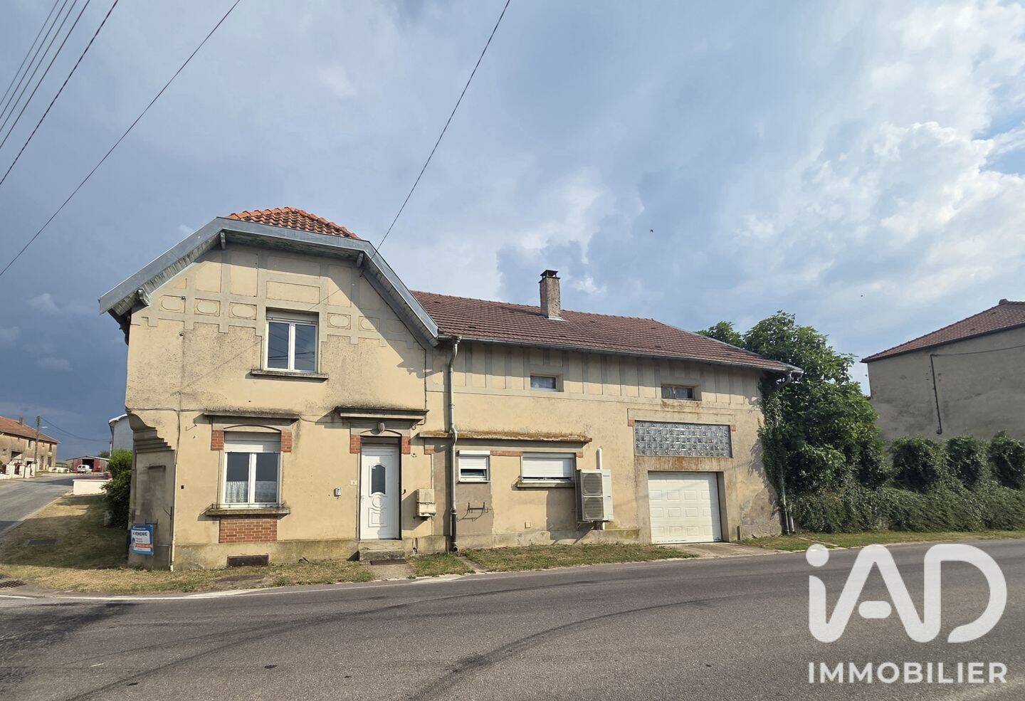 Maison 6 pièces 160 m² · à Ville-Devant-Chaumont · 160 m² · 139 000 €