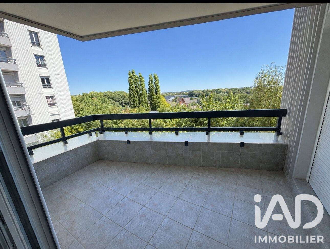 Appartement 3 pièces 68 m² · à Charleville-Mézières · 67,6 m² · 39 000 €