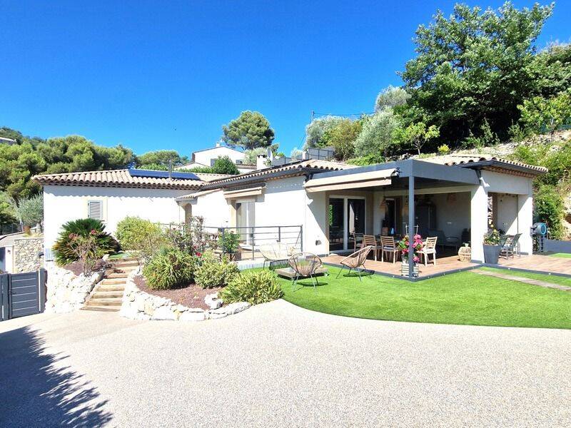 Maison 4 pièces 133 m² · à La Roquette-sur-Var · 133 m² · 759 000 €