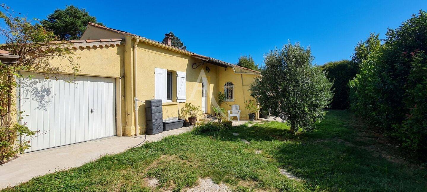 Maison 4 pièces 97 m² · à Céreste-en-Luberon · 97,3 m² · 294 900 €