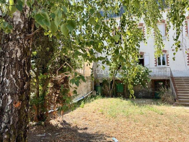 Maison 8 pièces 142 m² · à Talmont-Saint-Hilaire · 142 m² · 263 600 €