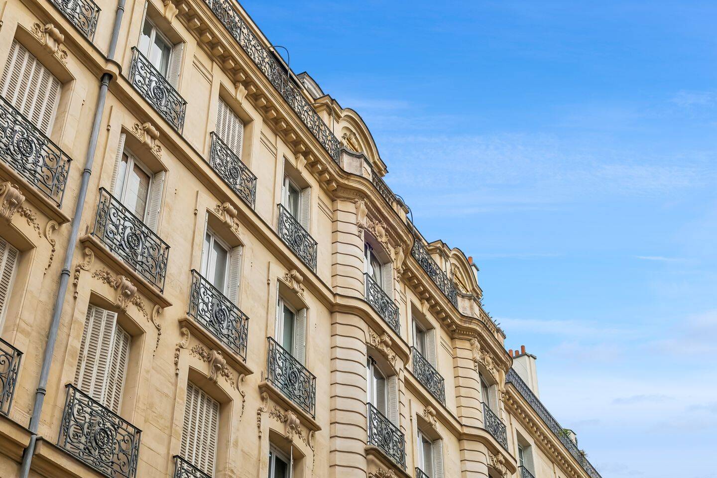 Appartement 4 pièces 108 m² · à Paris 5ème Arrondissement · 107,6 m² · 1 840 000 €
