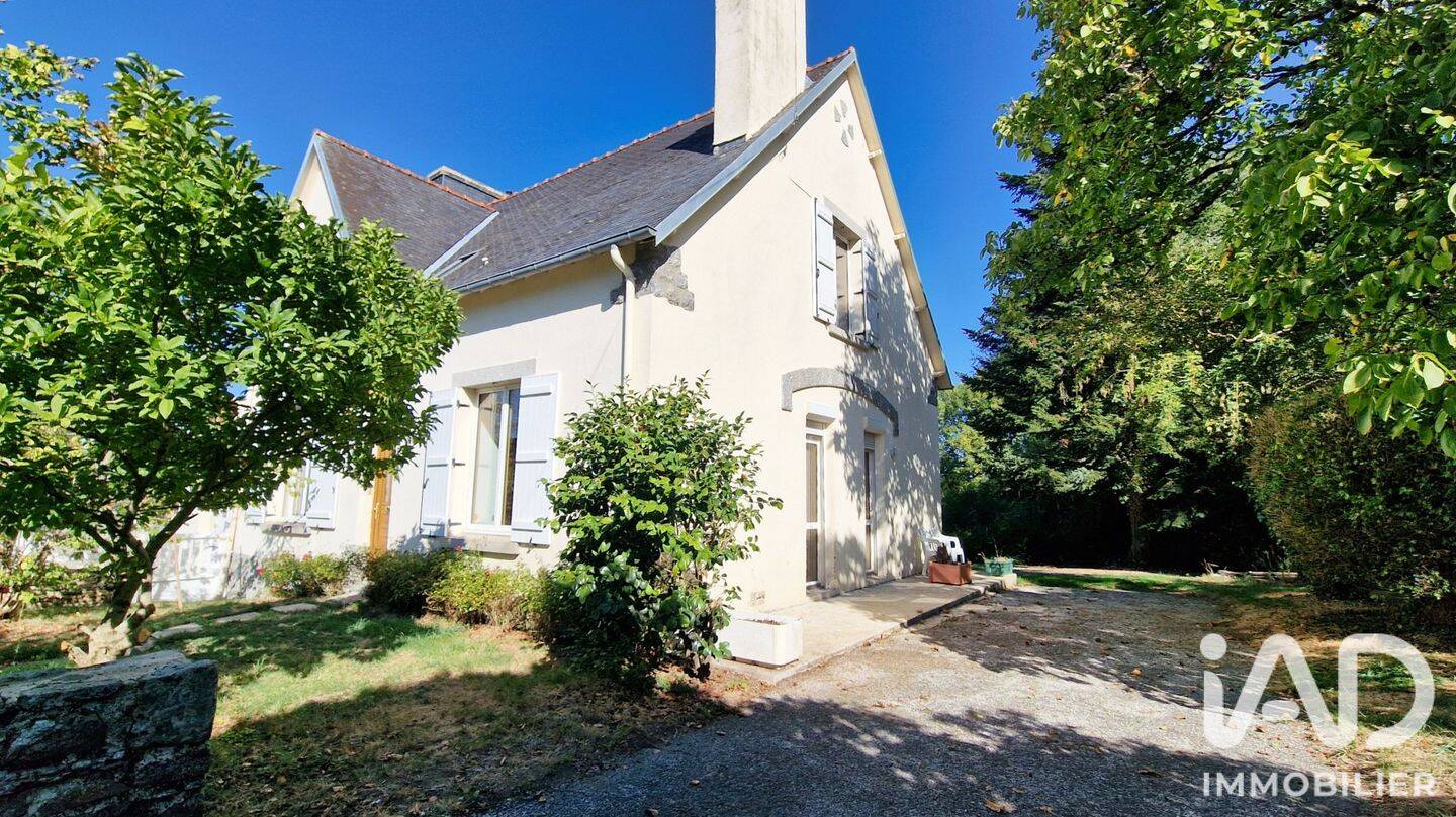 Maison 5 pièces 116 m² · à Carhaix-Plouguer · 116 m² · 199 000 €