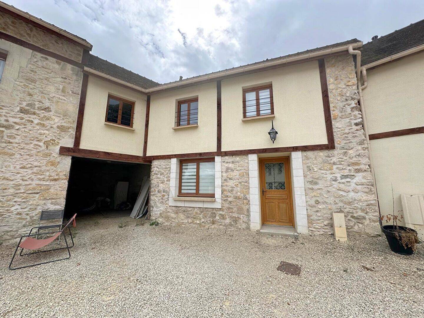 Appartement 4 pièces 100 m² · à Lattainville · 100,2 m² · 850 €/mois