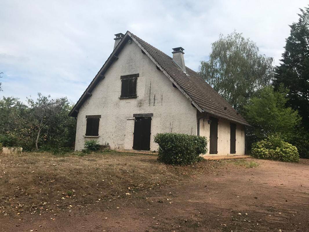 Maison 6 pièces 151 m² · à Poisson · 151 m² · 231 000 €