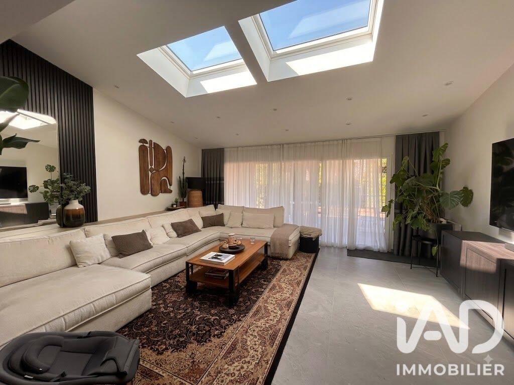 Maison 7 pièces 181 m² · à Corquilleroy · 181 m² · 360 000 €