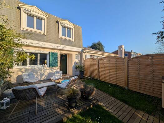 Maison à vendre 349 000 € 5 pièces 3 chambres 112,8 m² 192 m² de terrain Sud Plaisir 78370